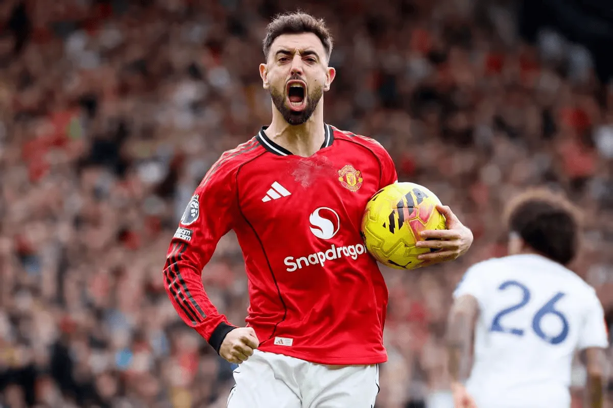 镜报：曼联愿给B费40万周薪新合同，但他是否留下取决2因素