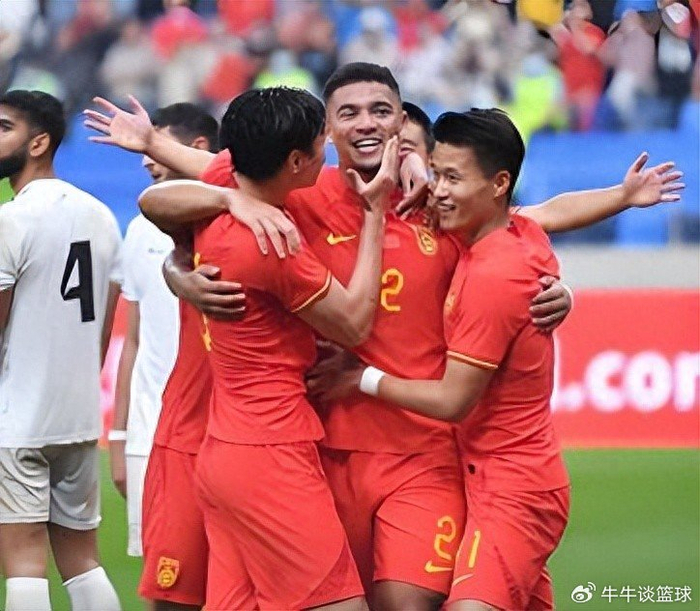 线上娱乐-喜讯！浙江队不止王钰栋能进国足，这三位王牌同样值得邵佳一考察|李昊|中国男足|青岛市|陶强龙|国际足联_新浪新闻